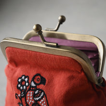 Load image into Gallery viewer, Chidai Vermillon Coin Purse with Metal Clasp