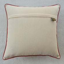 Load image into Gallery viewer, Metropolis Ivory Cushion Cover