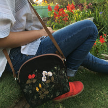 Load image into Gallery viewer, Elisa Trapeze Crossbody bag