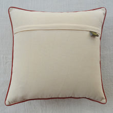 Load image into Gallery viewer, Metropolis Ivory Cushion Cover
